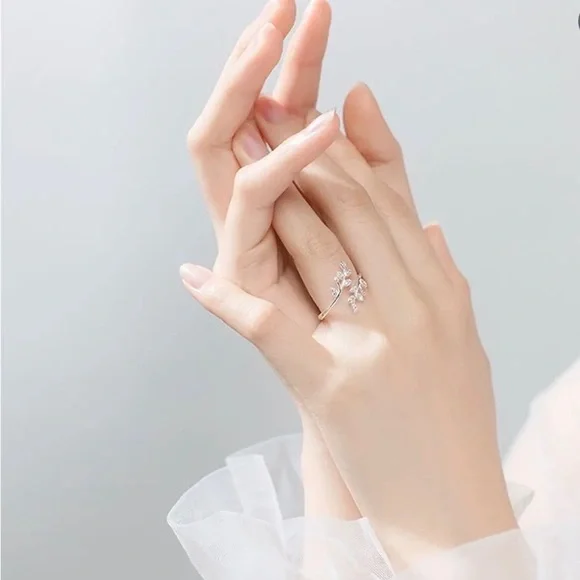 Leaf Wrap Ring - Picture 6 of 6